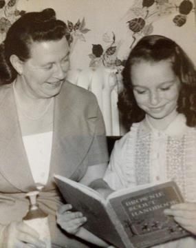 joanie-with-mom